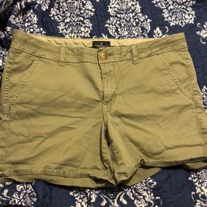 American Eagle Midi shorts